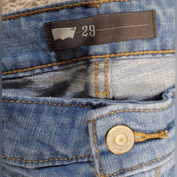 Levi Strauss & Co Denim Cropped Capris 29 Waist 8 / 10 Zipper Fly Nice Cond - Picture 2 of 4